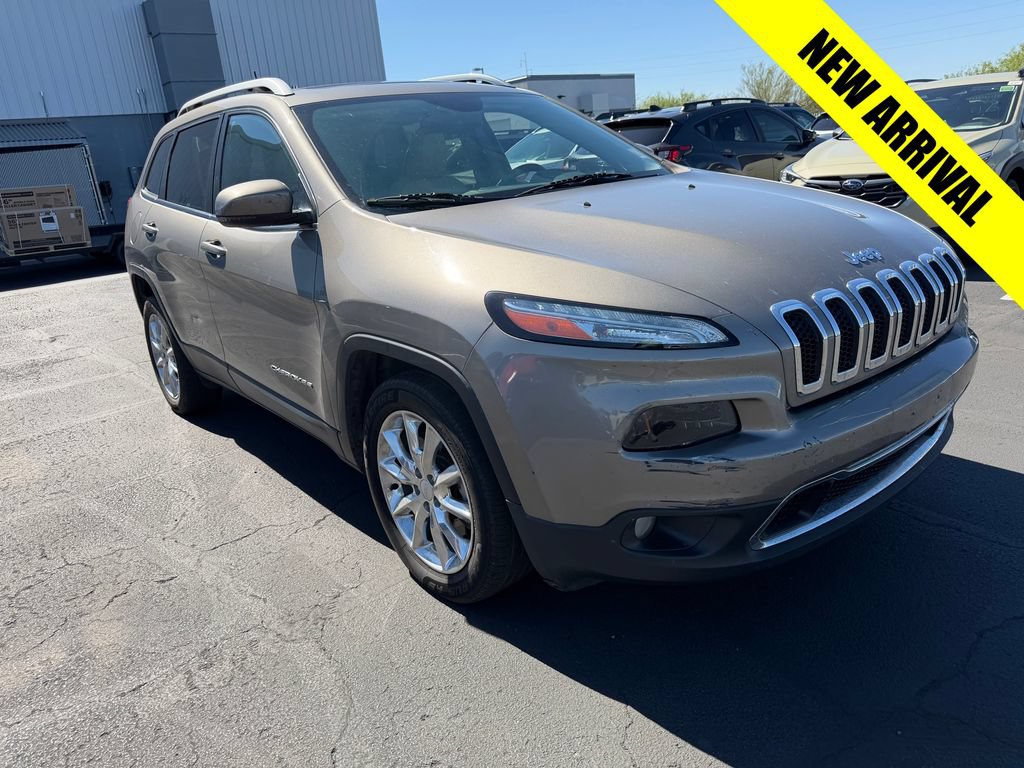 Used 2017 Jeep Cherokee Limited FWD image 1