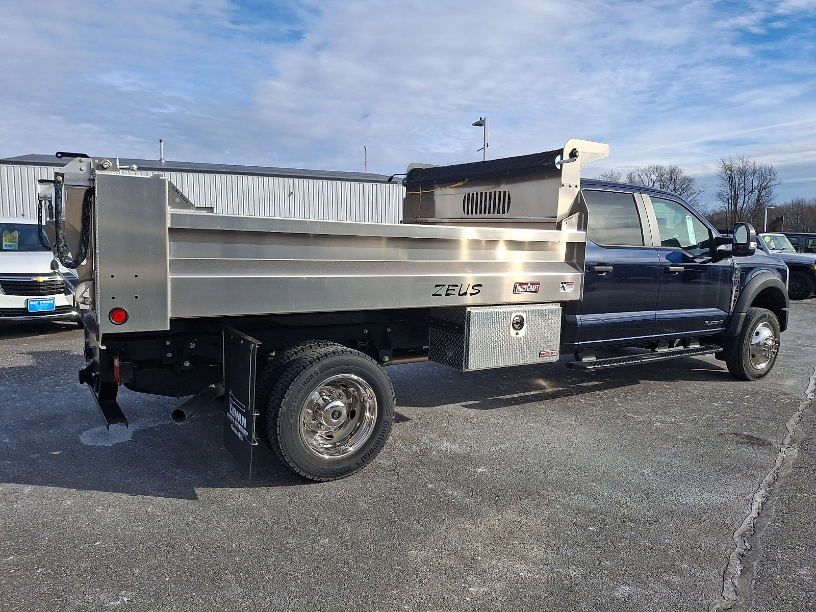 Used 2024 Ford F550 4x4 Crew Cab Super Duty image 6