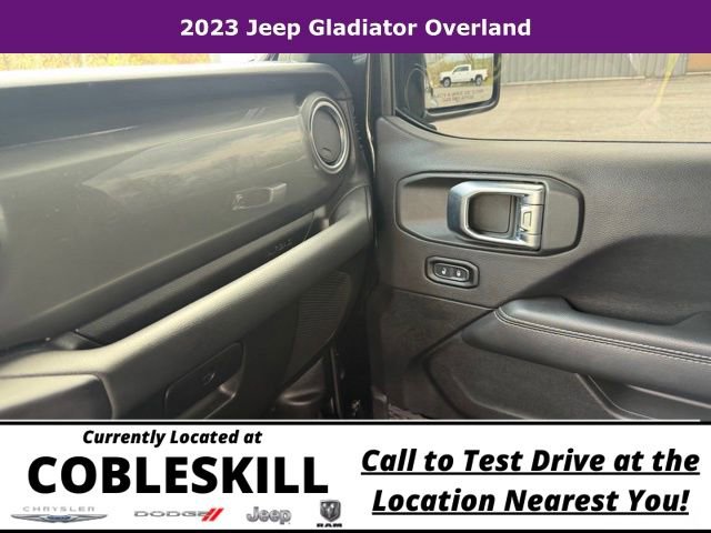 Used 2023 Jeep Gladiator Overland AWD/4WD image 27