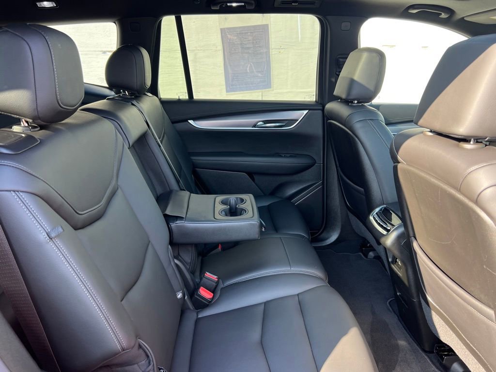 Certified 2023 Cadillac XT6 Luxury image 23