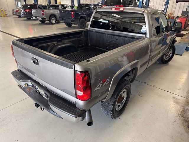 Used 2007 Chevrolet Silverado 2500 LT w/ Heavy-Duty Power Package AWD/4WD image 10
