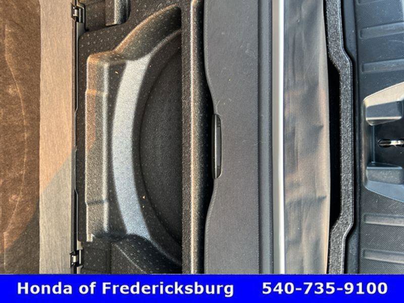 Used 2019 Subaru Forester Premium w/ All-Weather Package image 37