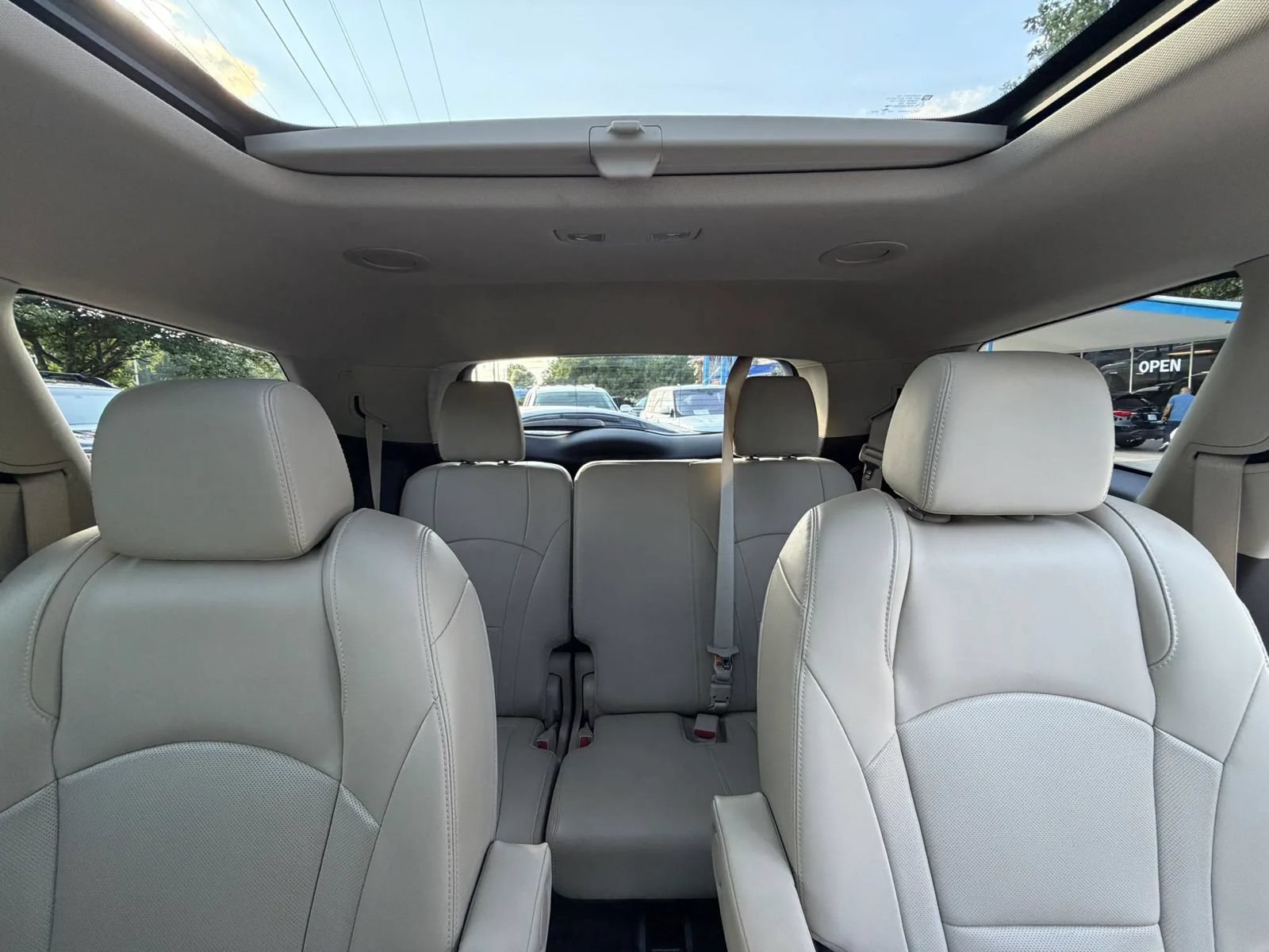 Used 2019 Buick Enclave Essence FWD image 26