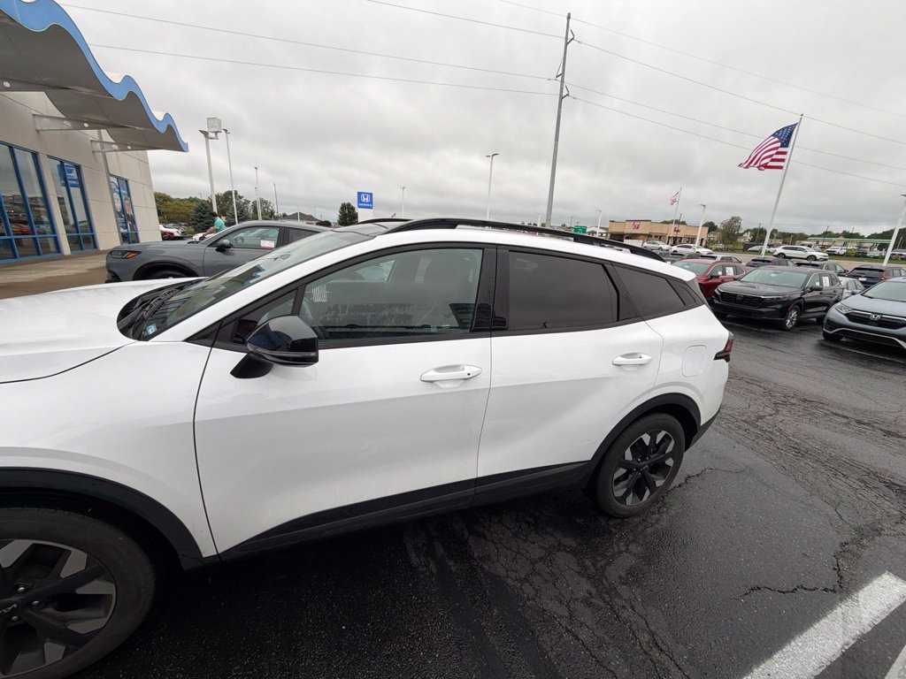 Used 2024 Kia Sportage X-Line w/ X-Line Premium Package AWD/4WD image 3