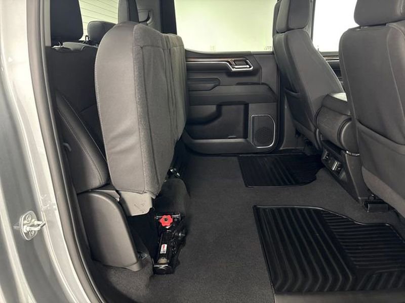 Used 2025 Chevrolet Silverado 1500 LT image 31