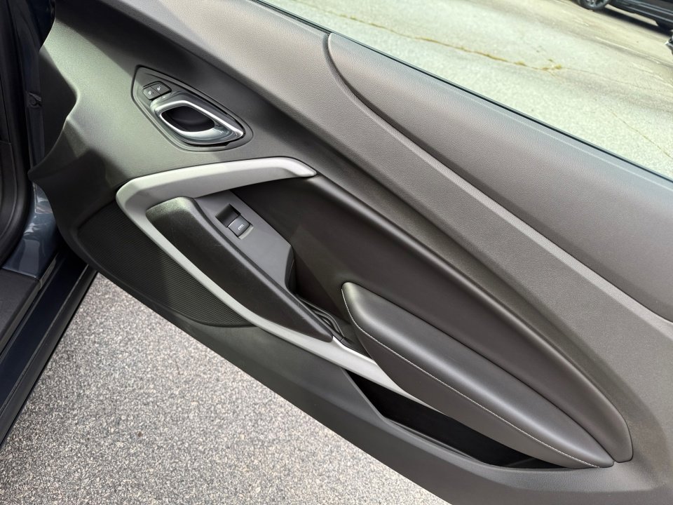 Used 2019 Chevrolet Camaro LS image 31