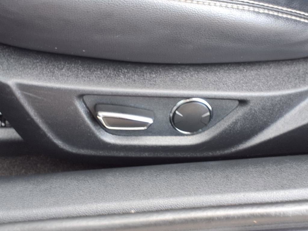 Used 2017 Ford Mustang Premium image 11