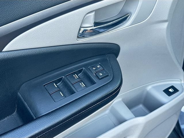 Used 2020 Honda Pilot EX image 18