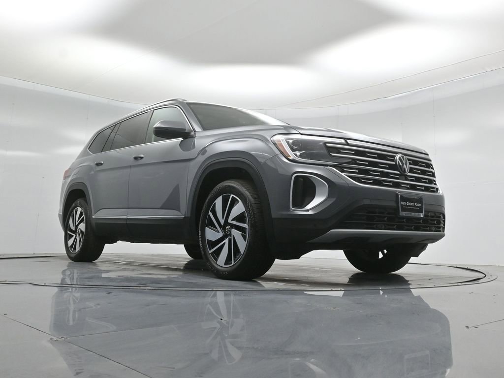 Used 2025 Volkswagen Atlas SEL image 48