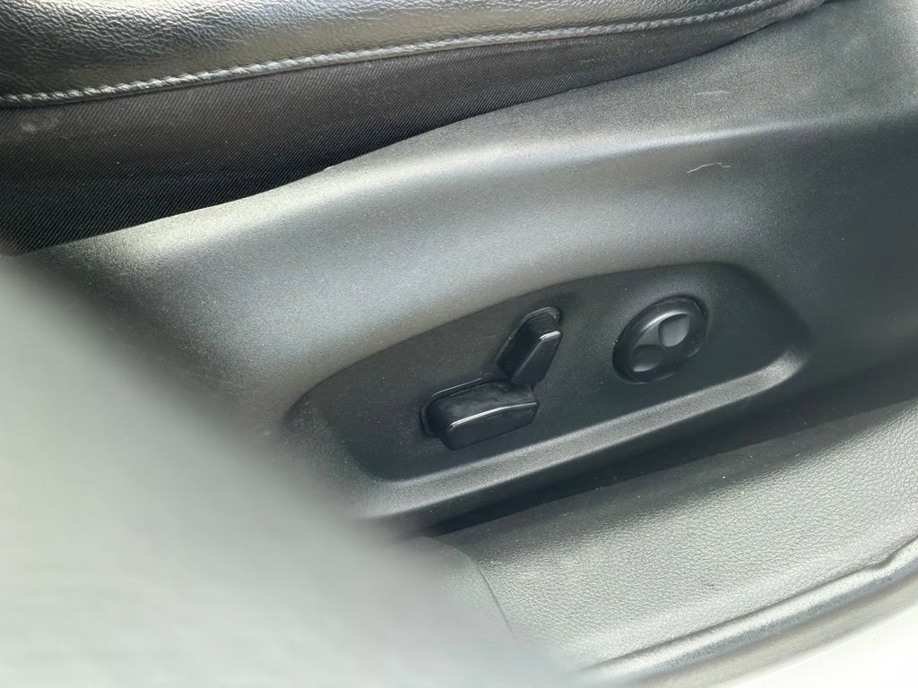 Used 2019 Jeep Compass Limited AWD/4WD image 15