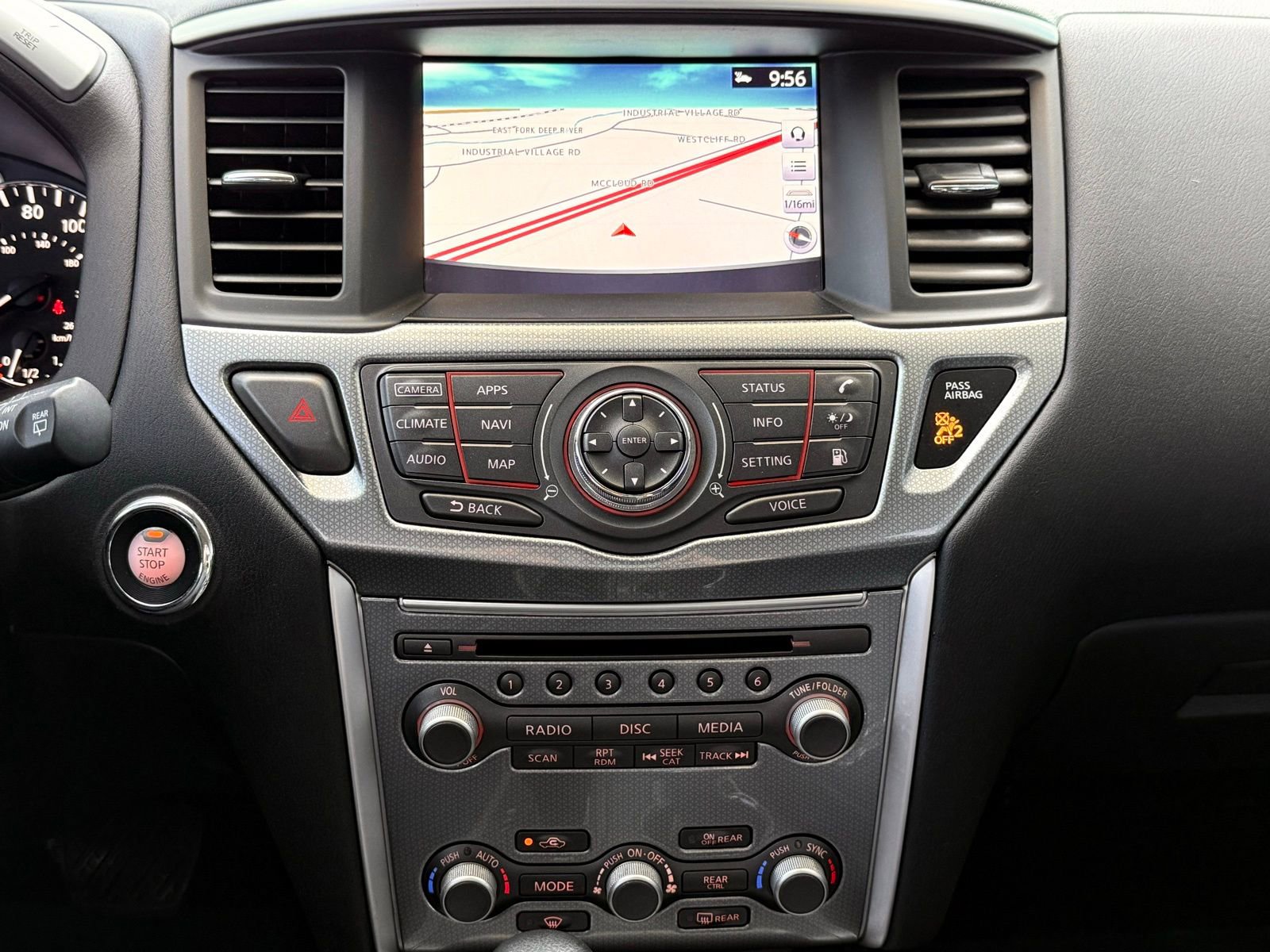 Used 2019 Nissan Pathfinder SL image 44