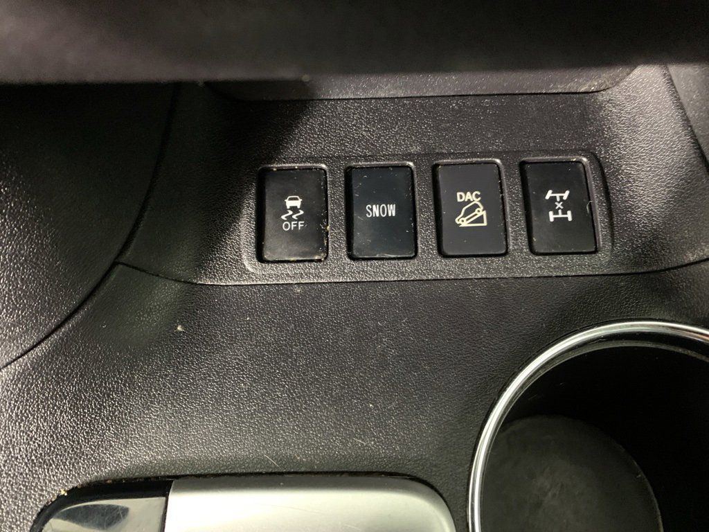 Used 2015 Toyota Highlander Limited image 31