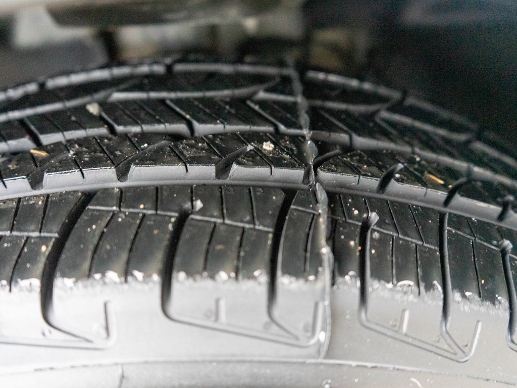 Used 2018 Jeep Cherokee Limited image 30