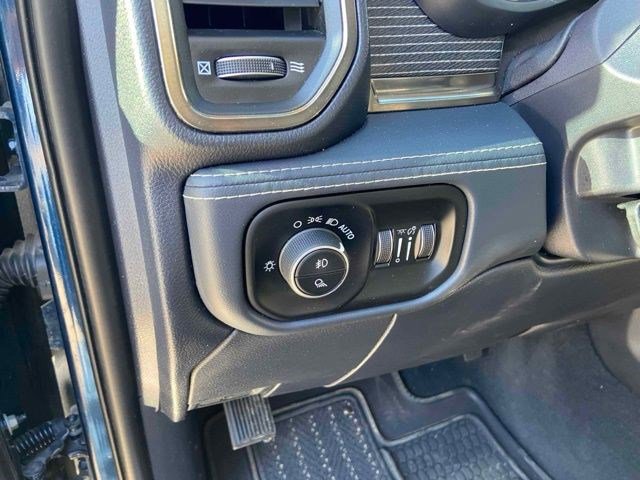 Used 2020 RAM 3500 Limited AWD/4WD image 7