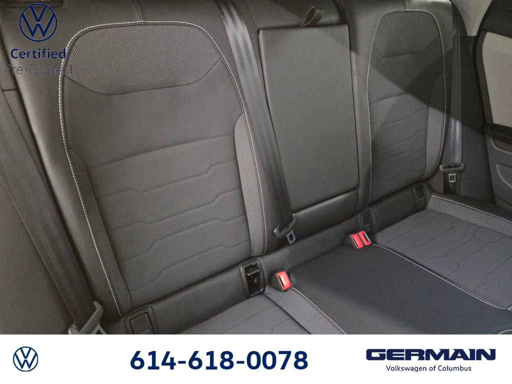 Used 2025 Volkswagen Taos SE image 19