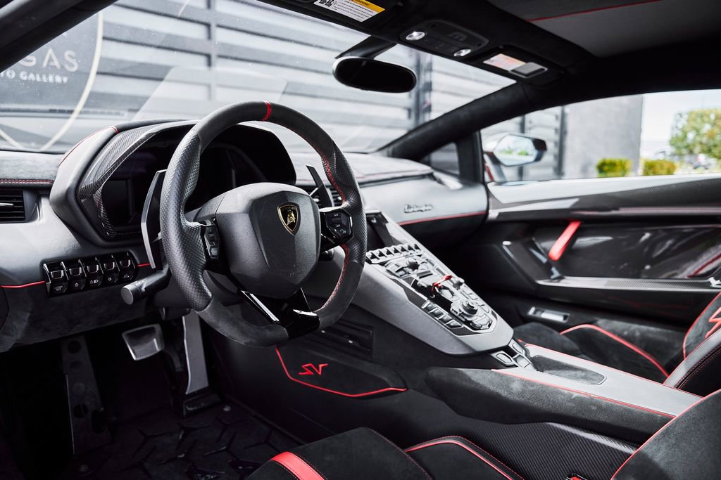 Used 2016 Lamborghini Aventador LP 750-4 Superveloce AWD/4WD image 2