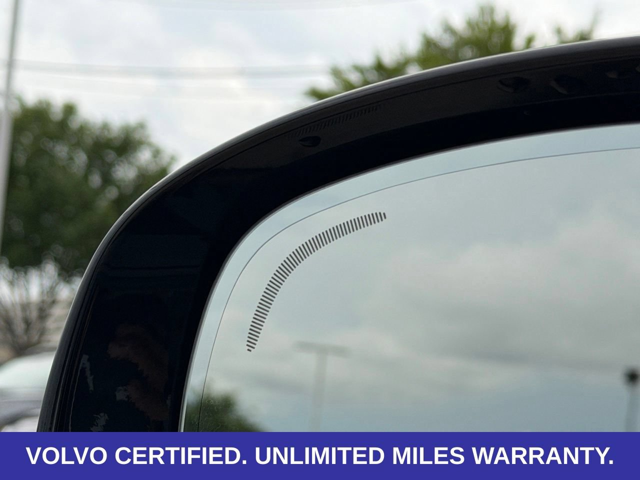 Certified 2025 Volvo V90 B6 Cross Country Ultra AWD/4WD image 35