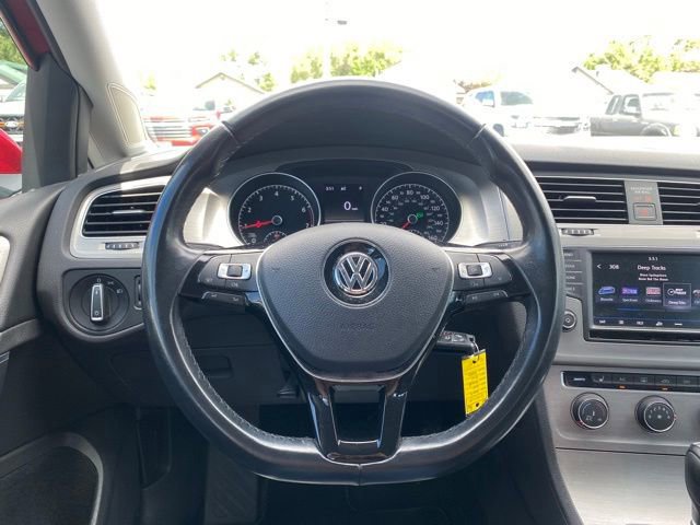 Used 2017 Volkswagen Golf S AWD/4WD image 15