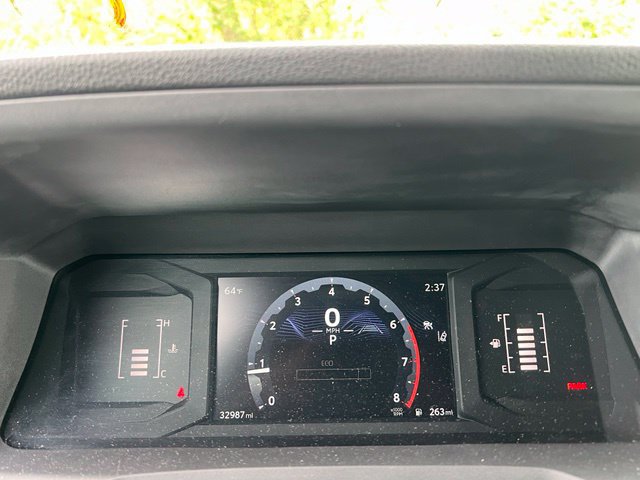 Used 2025 Toyota Tacoma SR5 AWD/4WD image 16