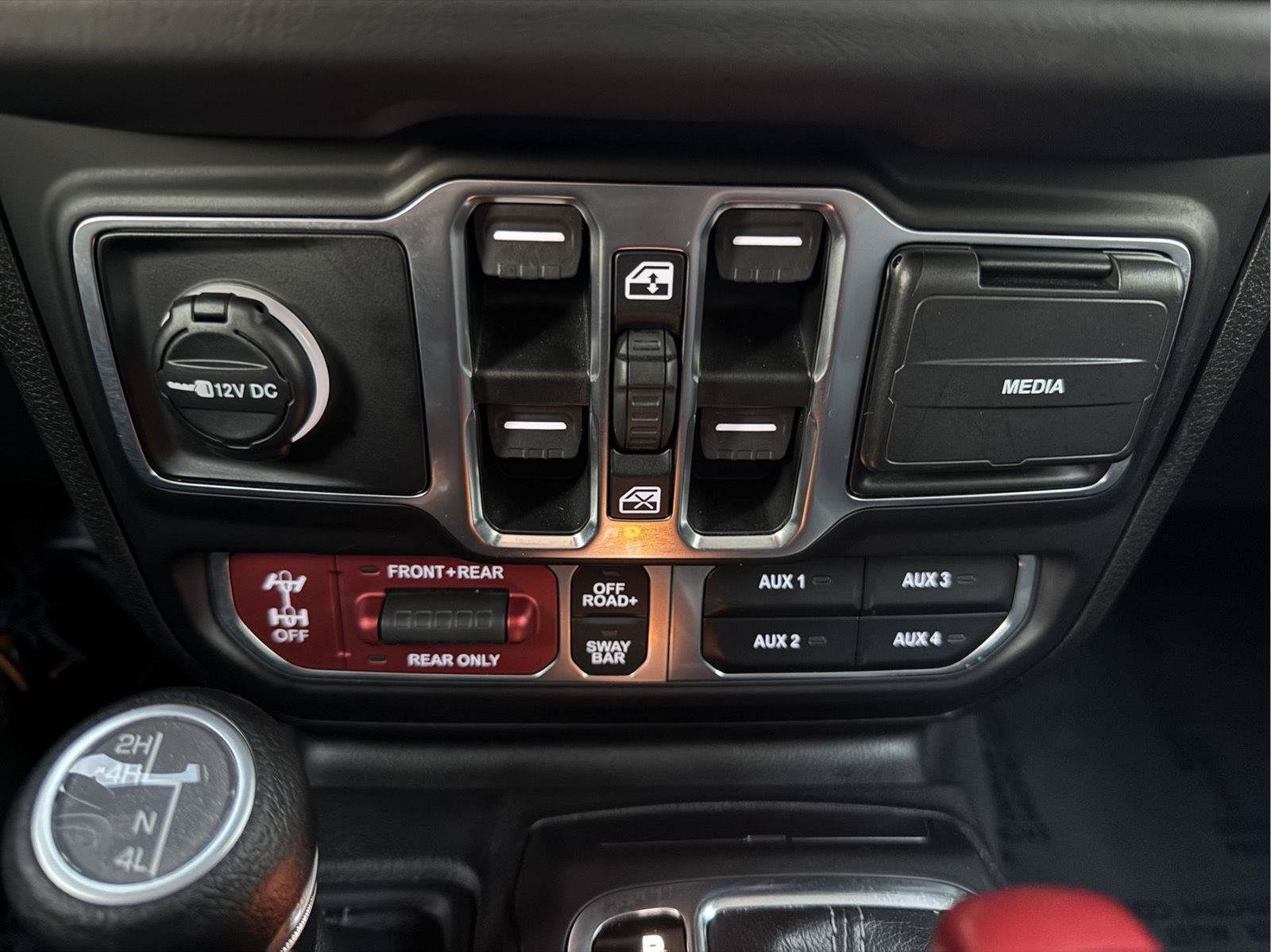 Used 2026 Jeep Gladiator Rubicon AWD/4WD image 18