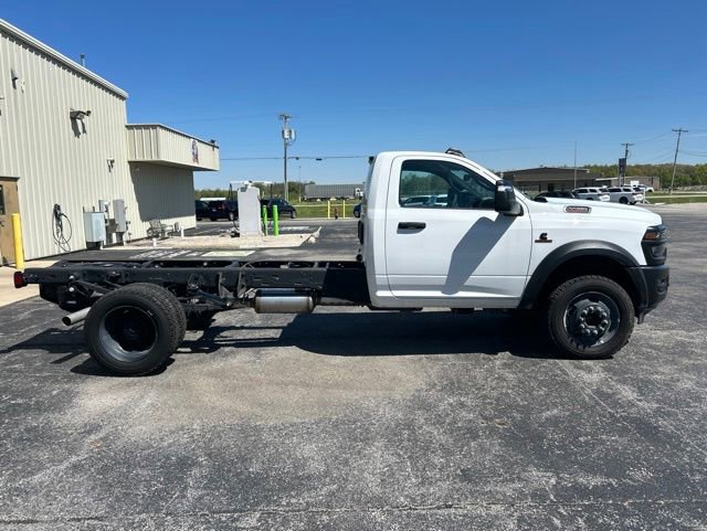 Used 2025 RAM 5500 Tradesman AWD/4WD image 2