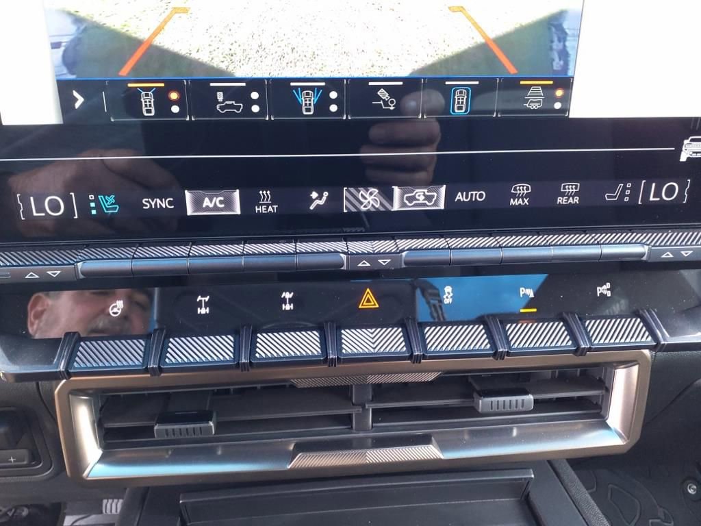 New 2024 GMC Hummer EV 3X w/ Battery Pack, 24 Module Pack image 25