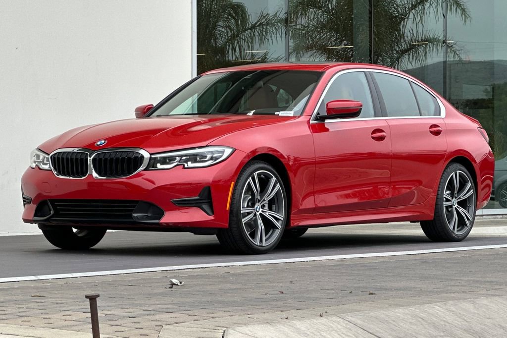 Used 2022 BMW 330i Sedan w/ Driving Assistance Package image 7