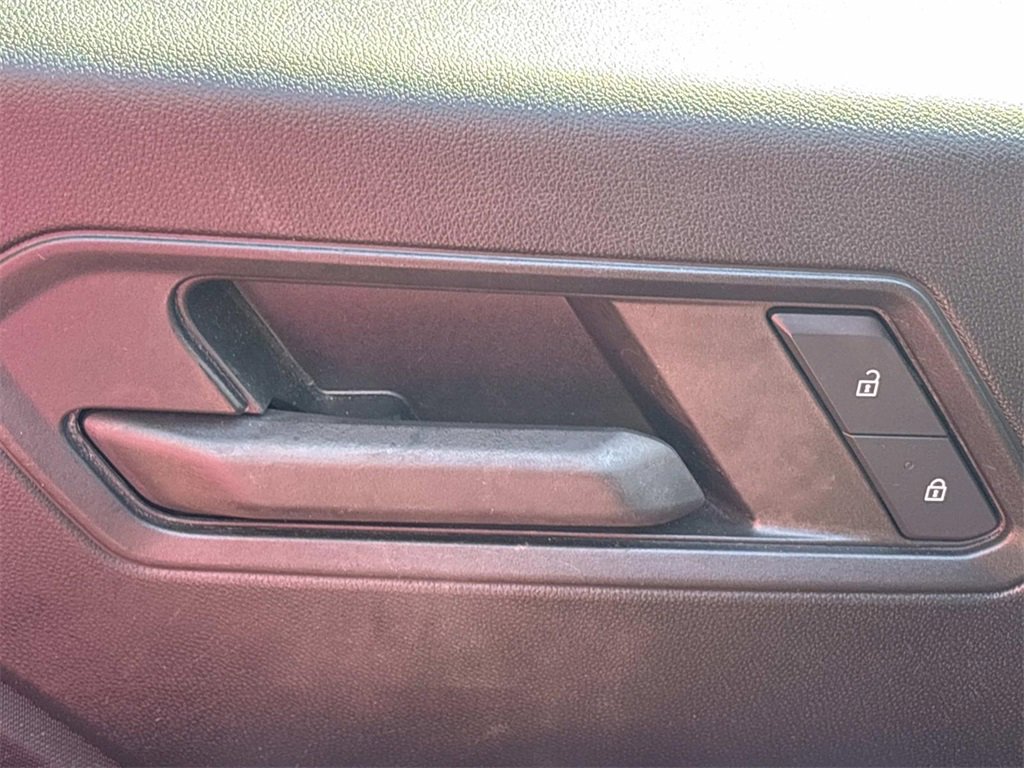 Used 2024 Chevrolet Colorado W/T image 13