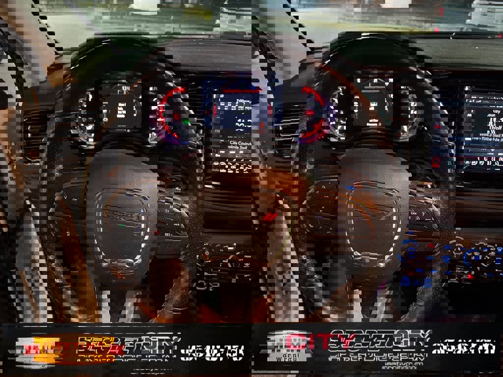 Used 2022 Dodge Durango SXT w/ Anodized Platinum Package image 29