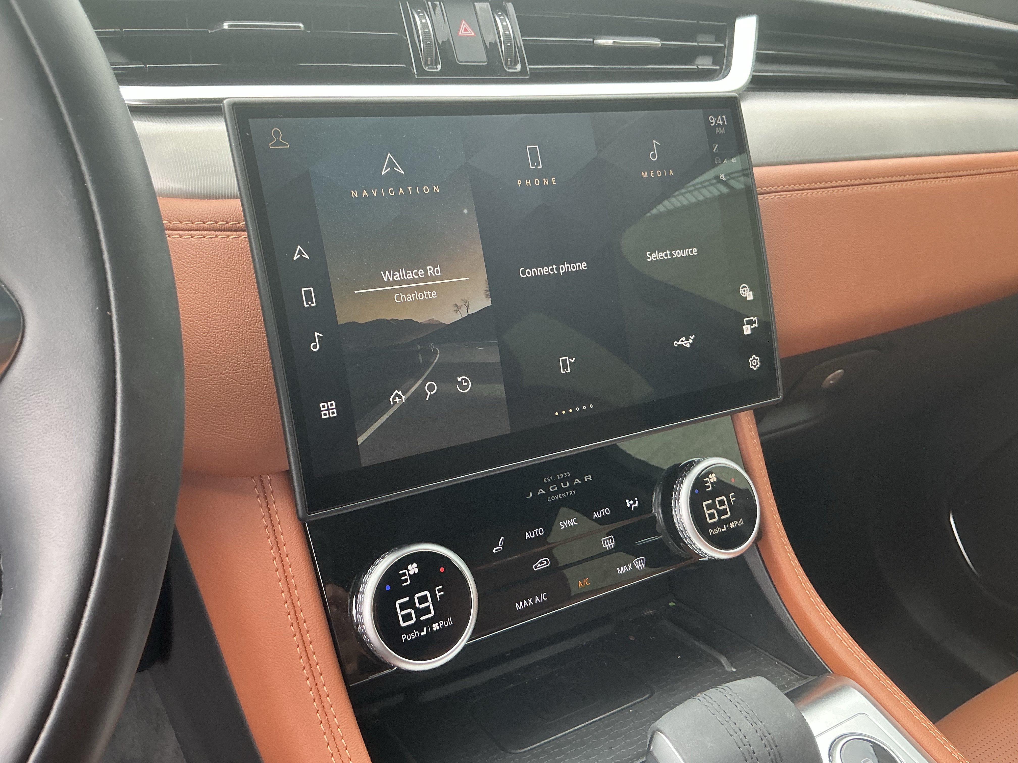 Certified 2026 Jaguar F-PACE R-Dynamic S AWD/4WD image 24