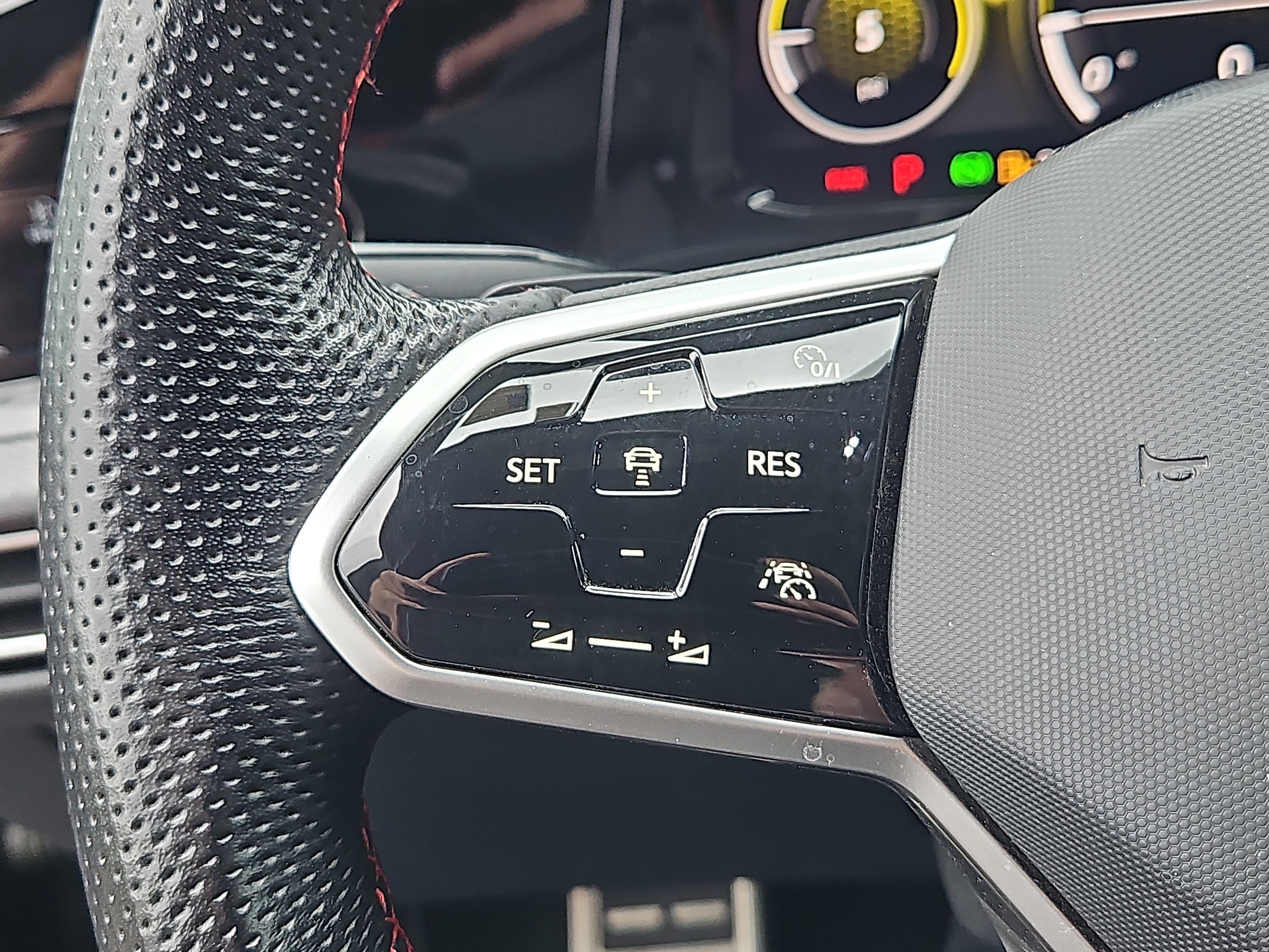 Certified 2023 Volkswagen GTI S FWD image 18