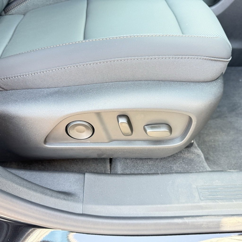 New 2026 GMC Terrain AT4 w/ Convenience Package III image 22