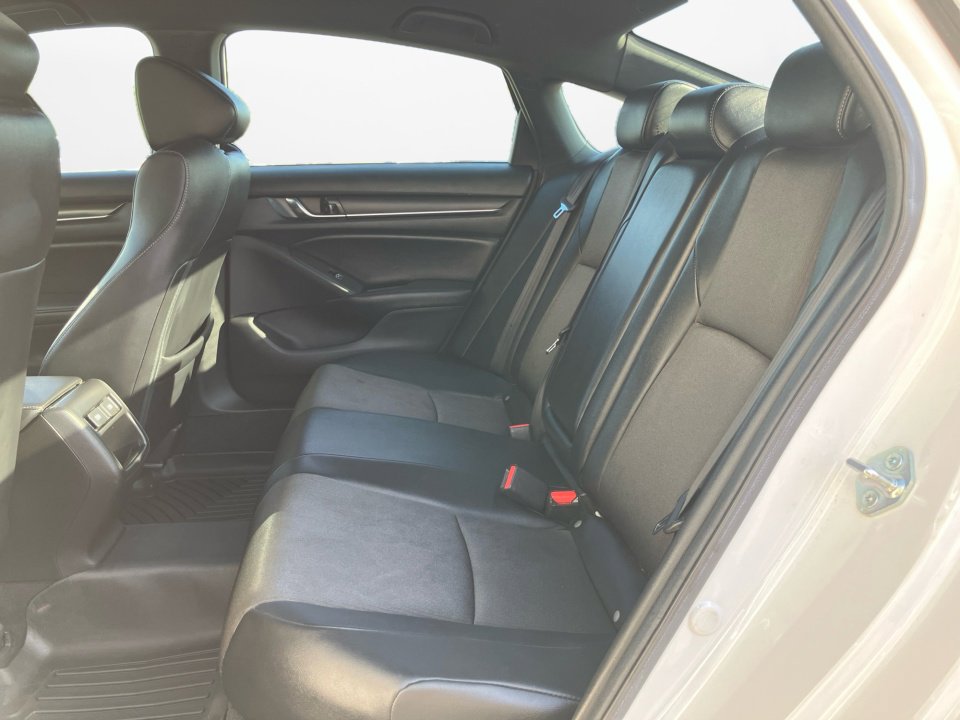 Used 2021 Honda Accord Sport image 16
