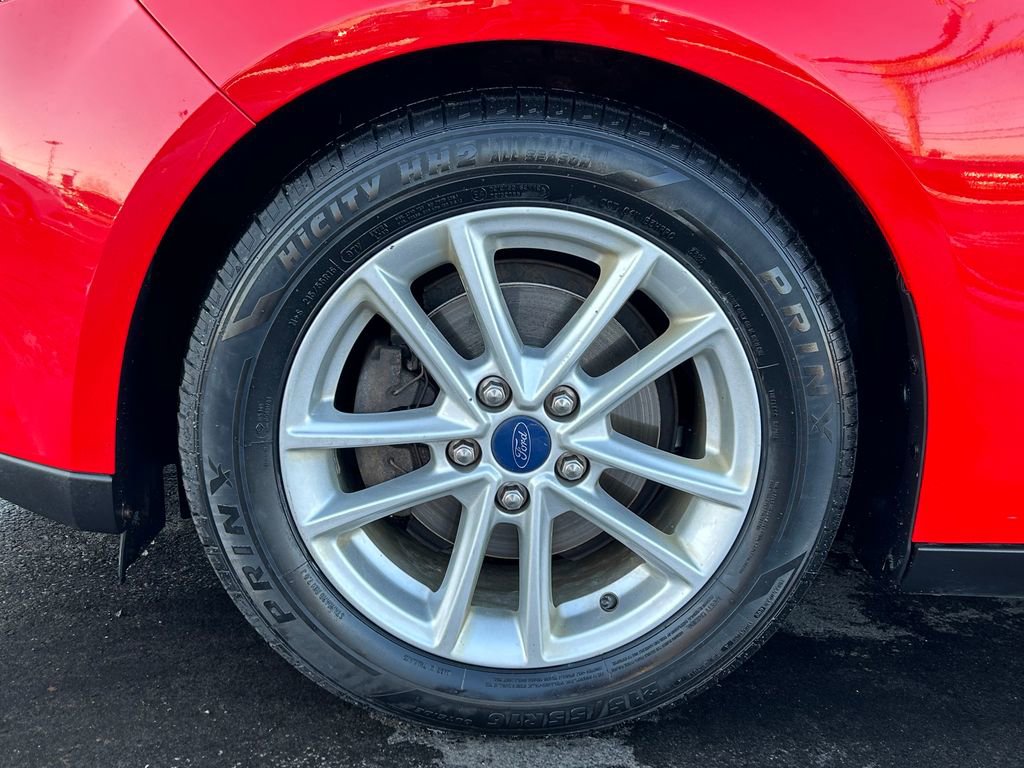 Used 2015 Ford Focus SE image 10