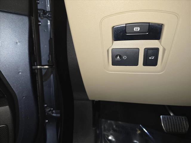 Certified 2020 Land Rover Range Rover Velar R-Dynamic S image 26