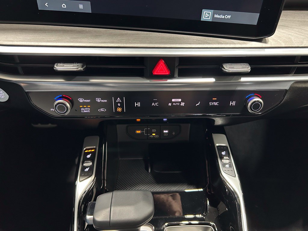 New 2026 Kia Sorento SX Prestige AWD/4WD image 24