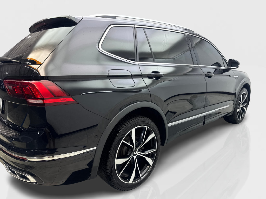 Used 2024 Volkswagen Tiguan SEL R-Line AWD/4WD image 15