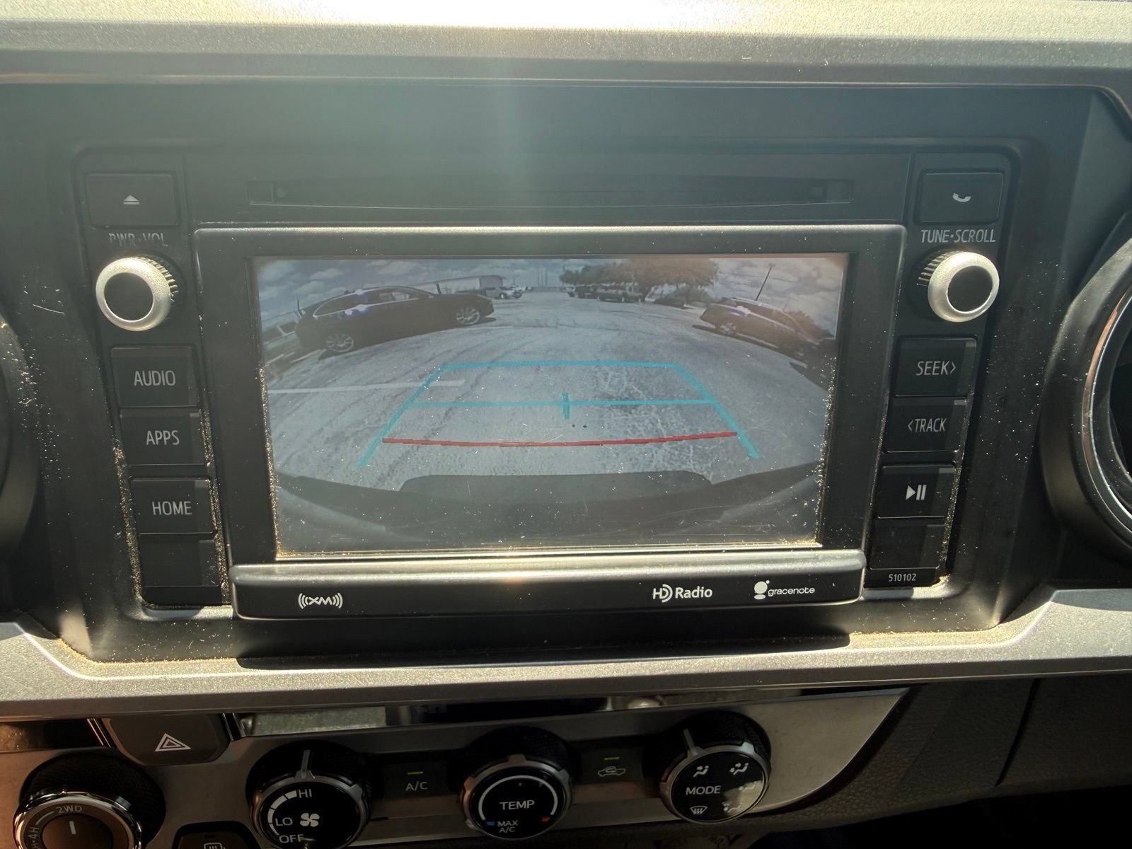 Used 2018 Toyota Tacoma SR5 AWD/4WD image 20