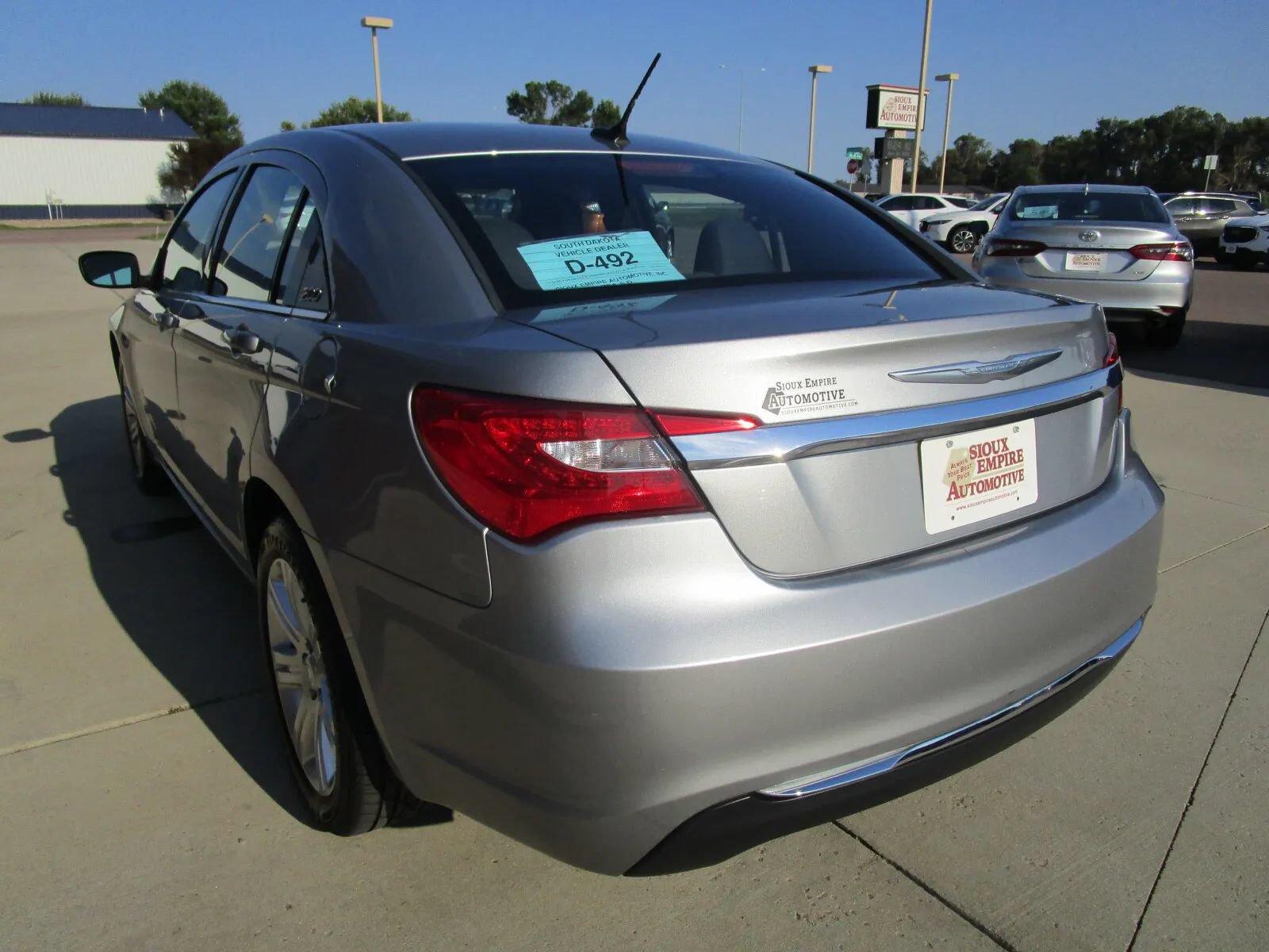 Used 2013 Chrysler 200 Touring w/ Cold Weather Group FWD image 7