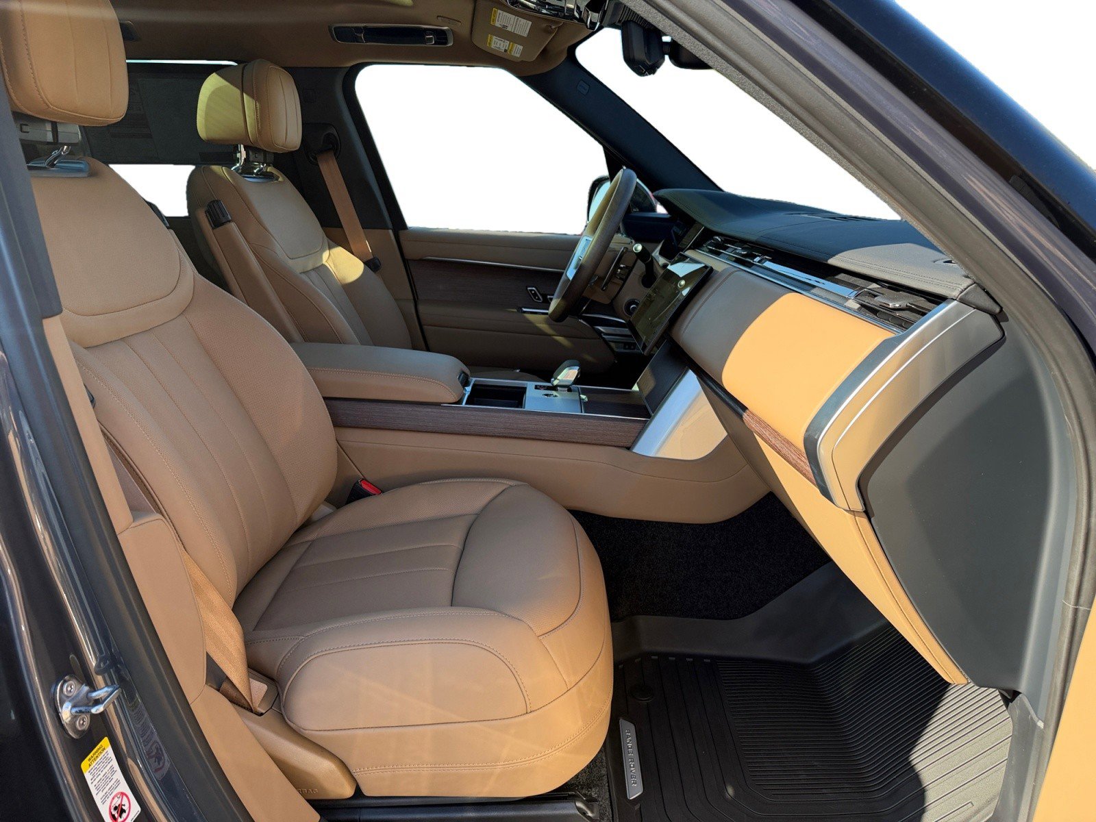 New 2026 Land Rover Range Rover Long Wheelbase SE image 20