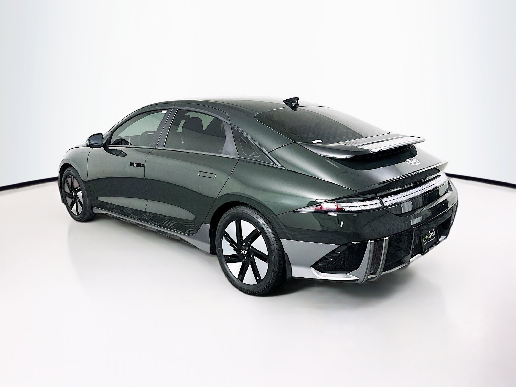 Used 2024 Hyundai Ioniq 6 SE image 5