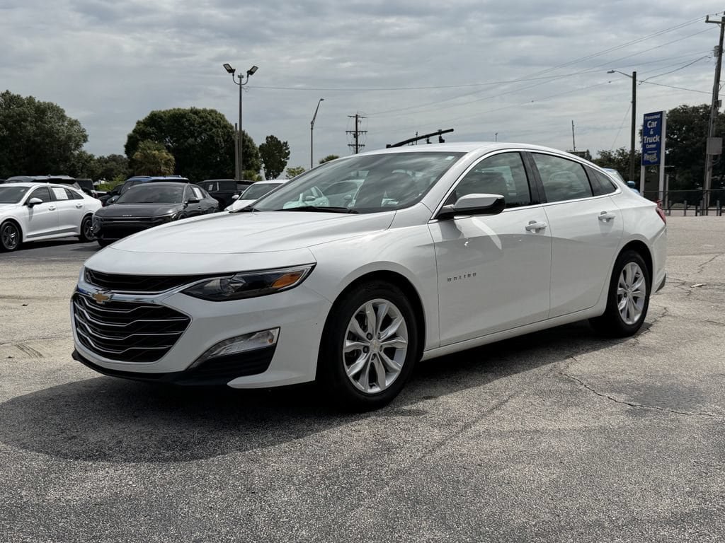 Used 2024 Chevrolet Malibu LT FWD image 9