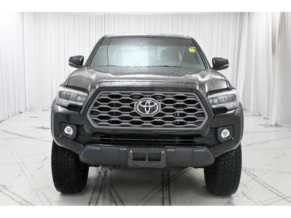 Used 2023 Toyota Tacoma TRD Off-Road image 3