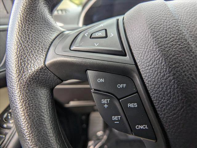 Used 2021 Ford Edge SE image 23