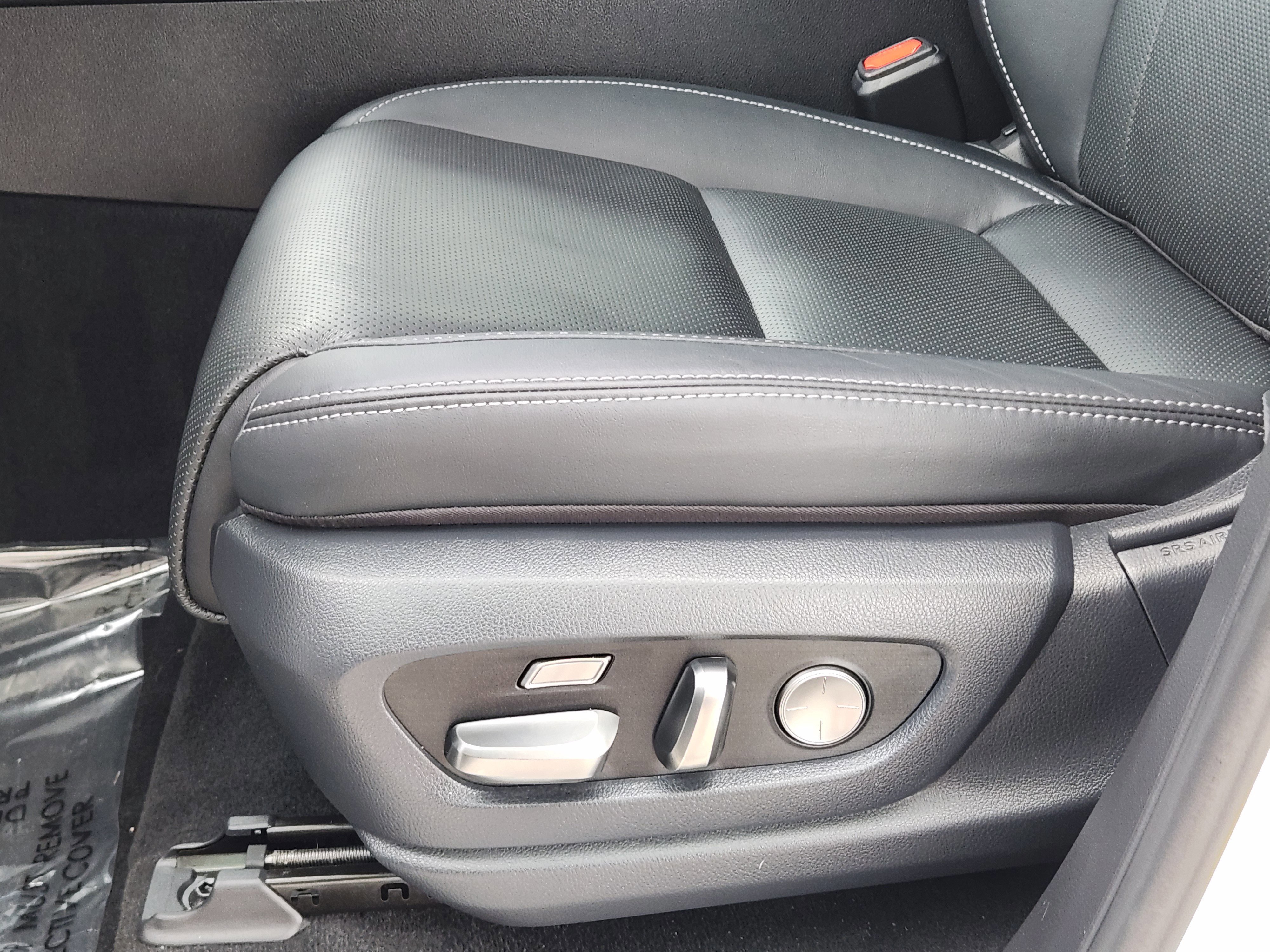 Used 2024 Lexus LX 600 4WD w/ Appearance Package image 19