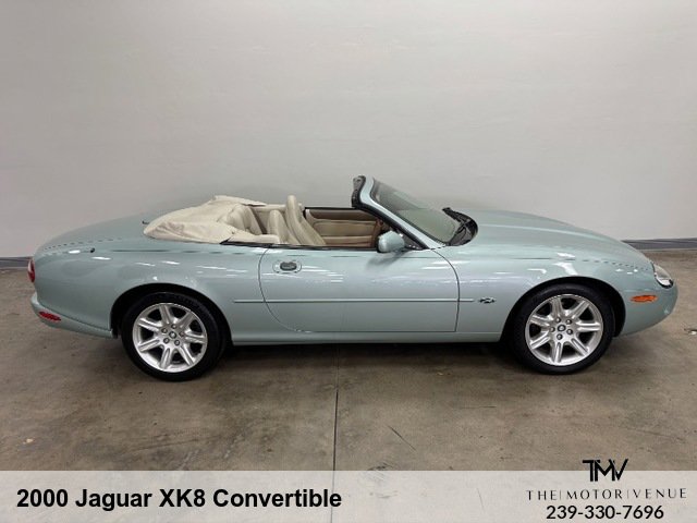 Used 2000 Jaguar XK8 Convertible image 15