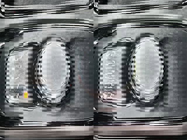 Used 2018 Chrysler 300 S image 16