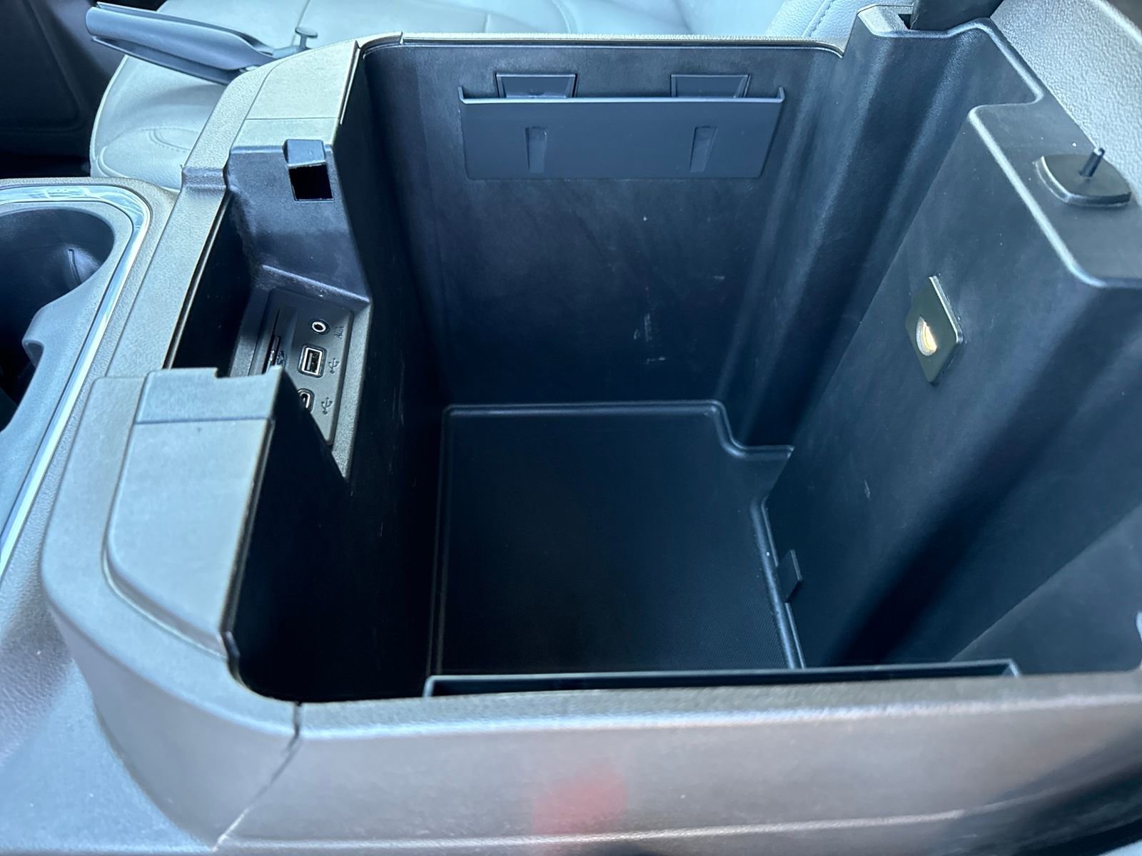 Used 2022 Chevrolet Silverado 2500 LTZ w/ LTZ Plus Package image 26