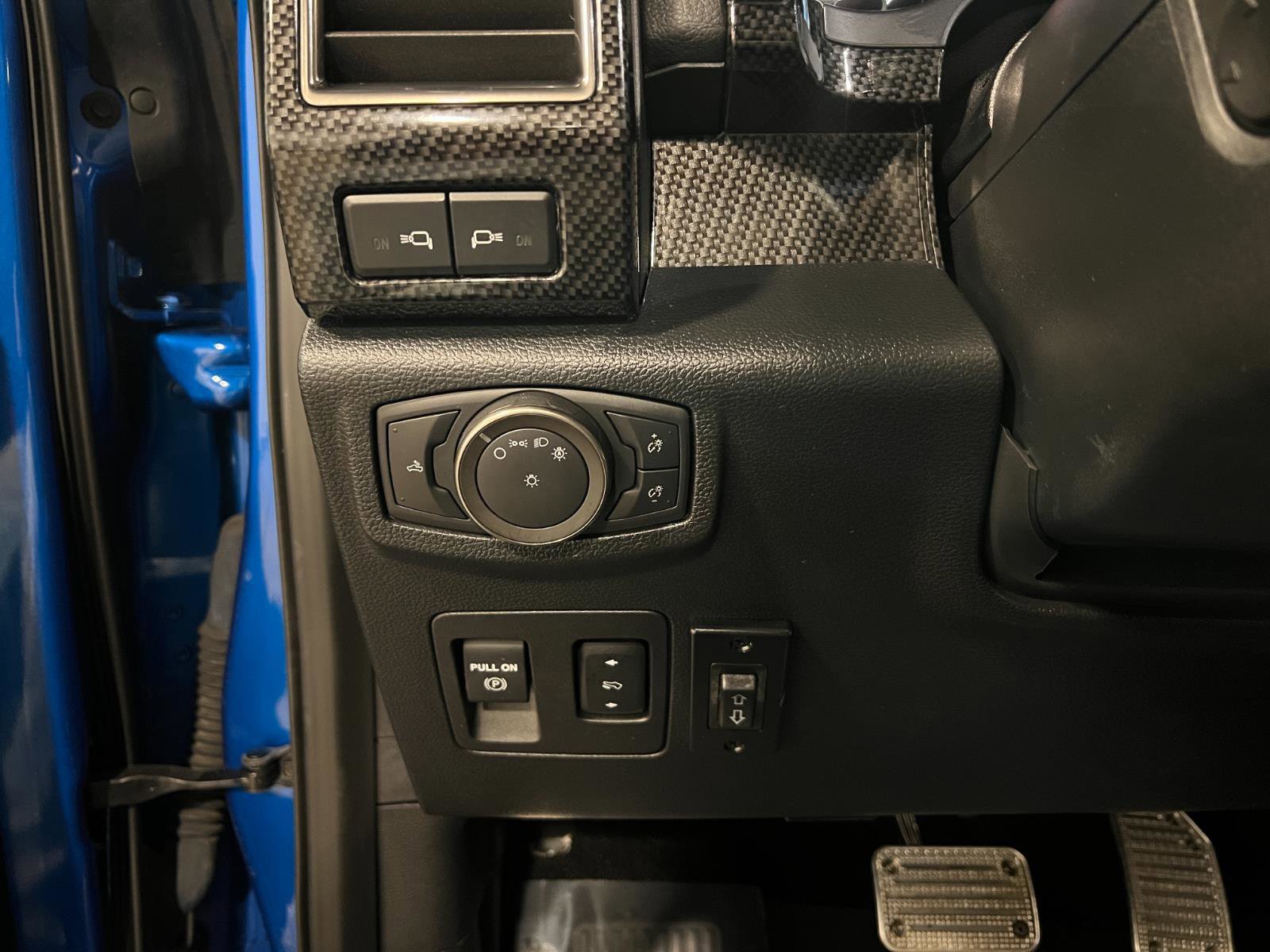 Used 2020 Ford F150 Raptor w/ Equipment Group 802A Luxury image 16