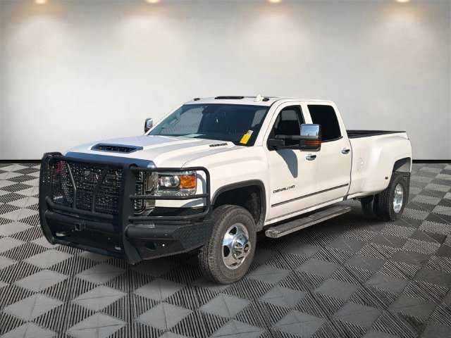 Used 2018 GMC Sierra 3500 Denali w/ Duramax Plus Package AWD/4WD image 2